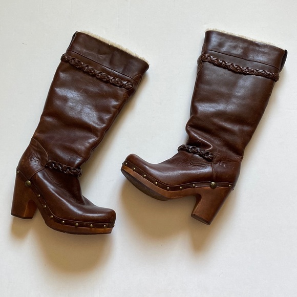 Womens Brown Leather Heeled Ugg Boots 